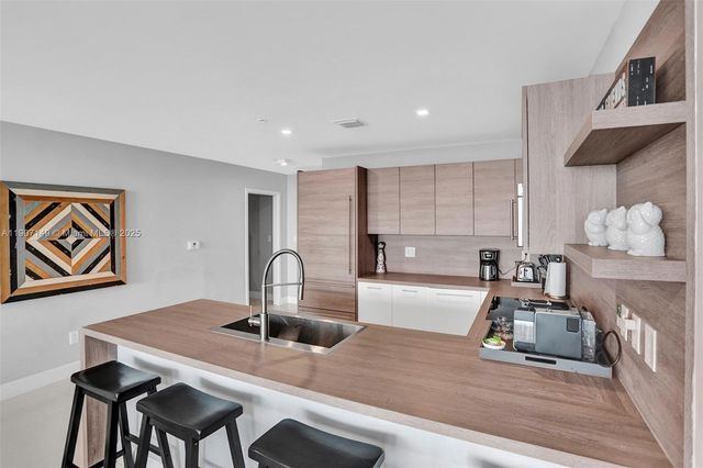 400 Sunny Isles Blvd 2021, Sunny Isles Beach, FL 33160