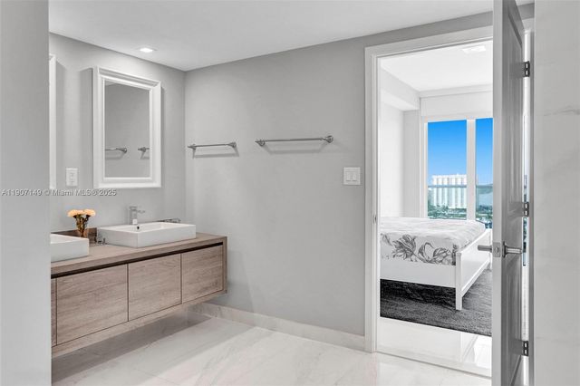 400 Sunny Isles Blvd 2021, Sunny Isles Beach, FL 33160