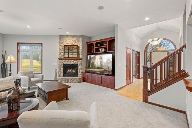 15196 Wood Duck Trail NW, Prior Lake, MN 55372