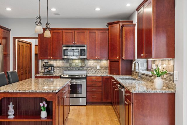 15196 Wood Duck Trail NW, Prior Lake, MN 55372