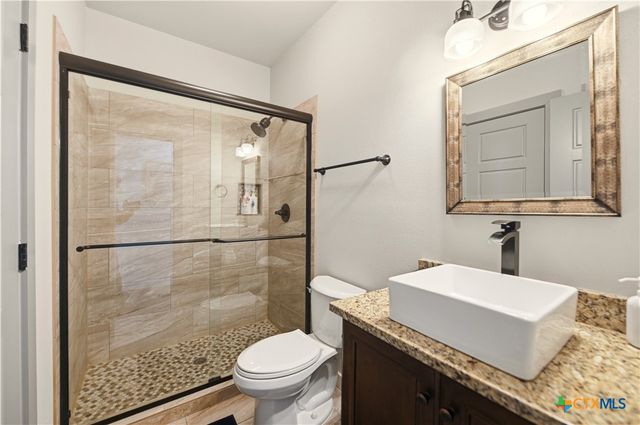 419 N Hackberry Street, San Antonio, TX 78202