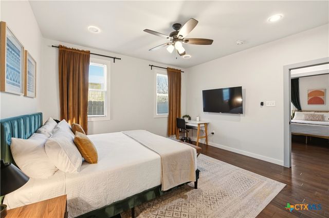 419 N Hackberry Street, San Antonio, TX 78202