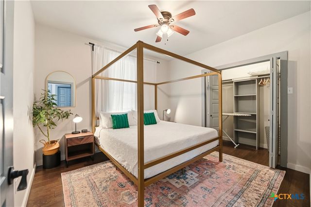 419 N Hackberry Street, San Antonio, TX 78202