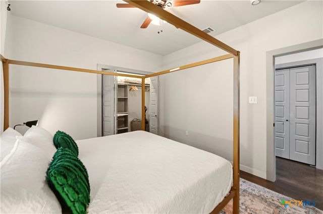 419 N Hackberry Street, San Antonio, TX 78202