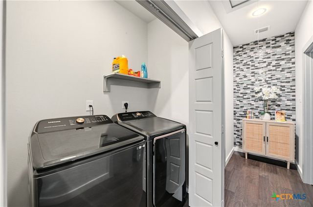 419 N Hackberry Street, San Antonio, TX 78202