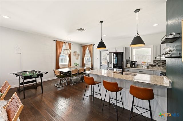 419 N Hackberry Street, San Antonio, TX 78202