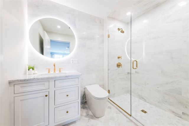 10 Brown & Howard Wharf 102, Newport, RI 02840