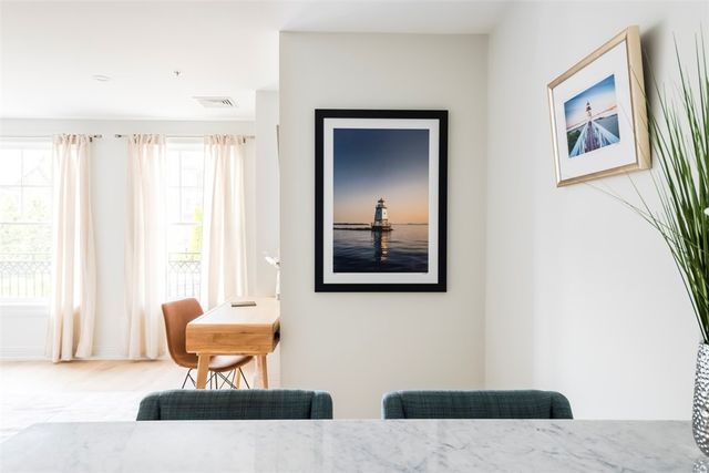 10 Brown & Howard Wharf 102, Newport, RI 02840