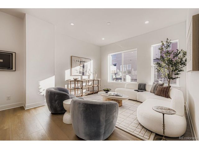 3464 W Elmhurst Pl, Littleton, CO 80120