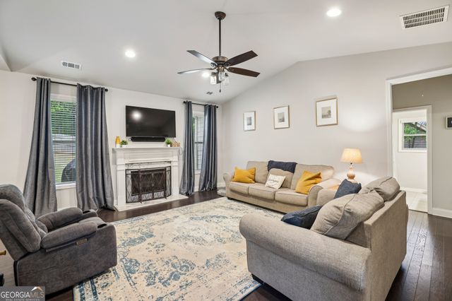 153 Knob Creek, Dawsonville, GA 30534