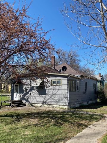 402 S Main Street, Mahnomen, MN 56557