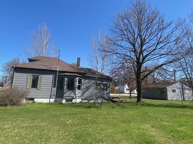 402 S Main Street, Mahnomen, MN 56557