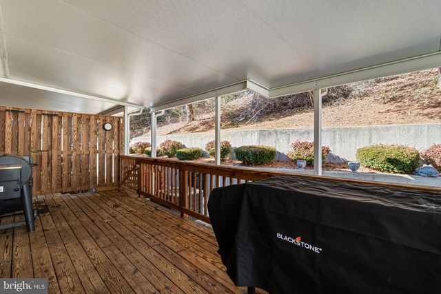 211 WESTLAKE BLVD, Prince Frederick, MD 20678