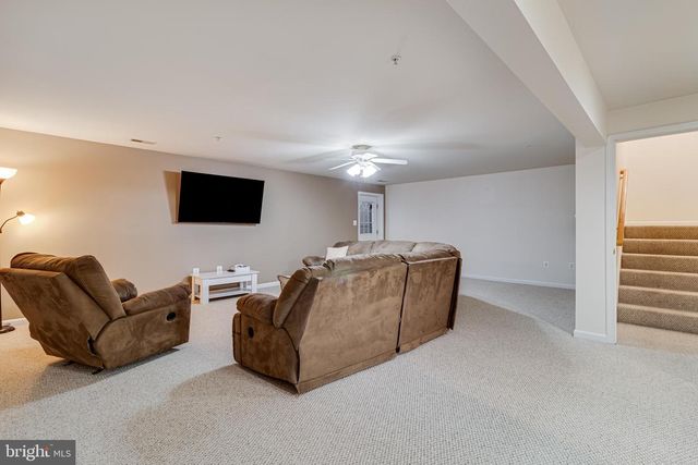 211 WESTLAKE BLVD, Prince Frederick, MD 20678