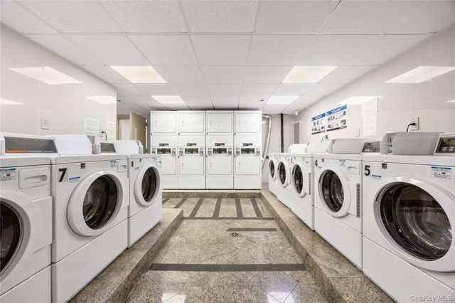 13338 Sanford Avenue 6C, Flushing, NY 11355