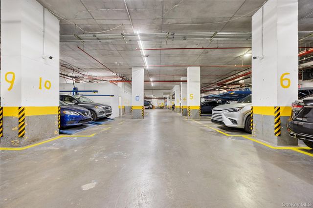 13338 Sanford Avenue 6C, Flushing, NY 11355