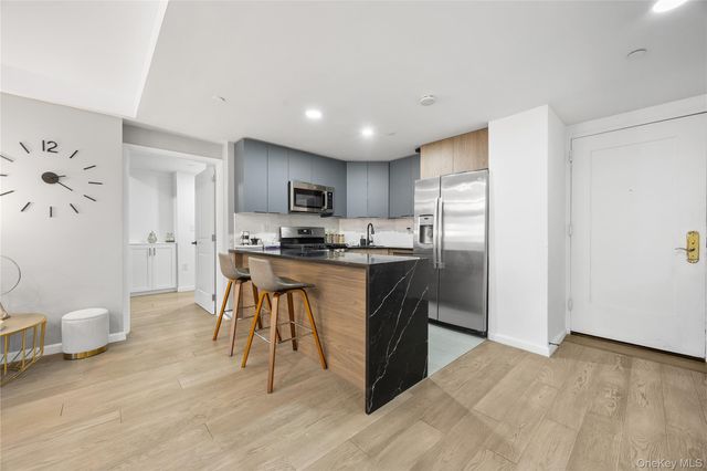 13338 Sanford Avenue 6C, Flushing, NY 11355