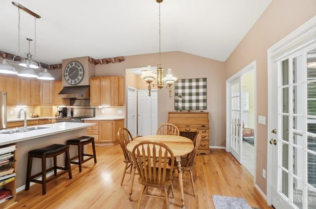 5594 Crestwood Drive, Mason, OH 45040