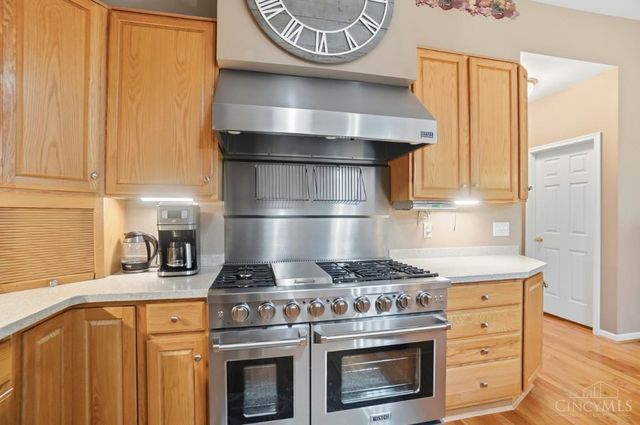 5594 Crestwood Drive, Mason, OH 45040