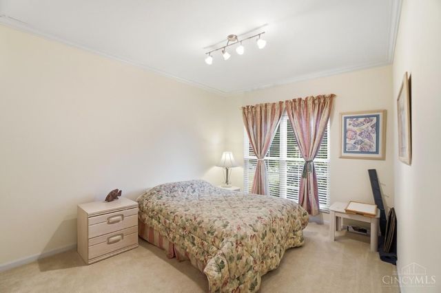 5594 Crestwood Drive, Mason, OH 45040