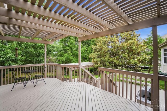 5594 Crestwood Drive, Mason, OH 45040