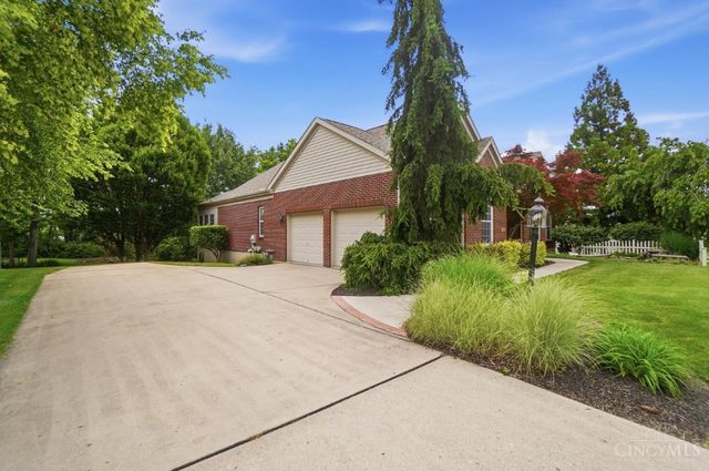 5594 Crestwood Drive, Mason, OH 45040