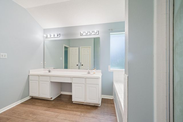 5827 Willow Park Drive, Richmond, TX 77469