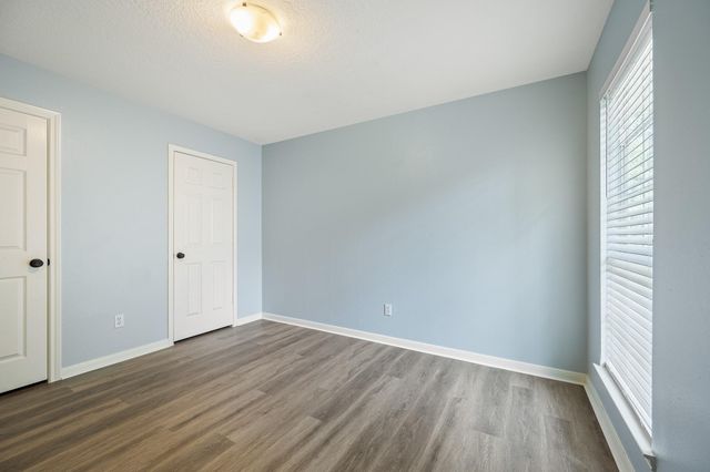 5827 Willow Park Drive, Richmond, TX 77469