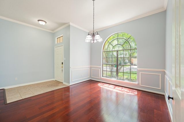 5827 Willow Park Drive, Richmond, TX 77469