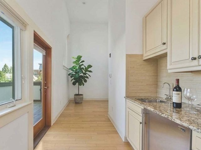 201 Freeman Street A7, Brookline, MA 02446