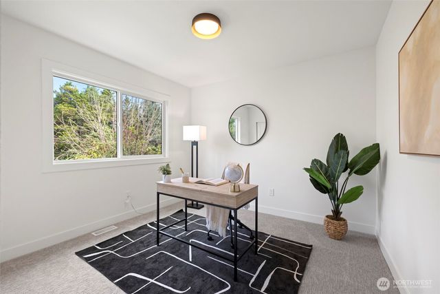 3611 Shelby Road, Lynnwood, WA 98087