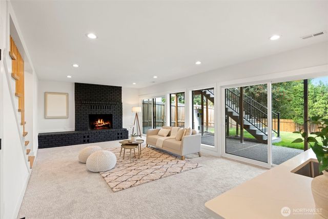 3611 Shelby Road, Lynnwood, WA 98087