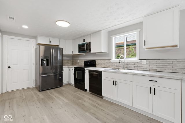 7210 Chimney Rock Court, Indianapolis, IN 46217