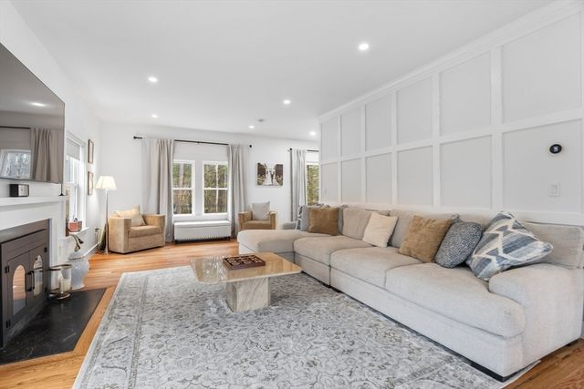 7 Circle Drive, Dover, MA 02030