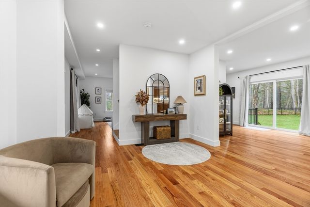 7 Circle Drive, Dover, MA 02030