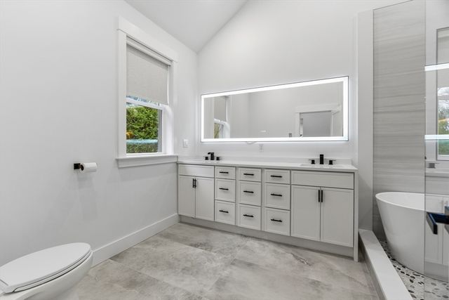 7 Circle Drive, Dover, MA 02030