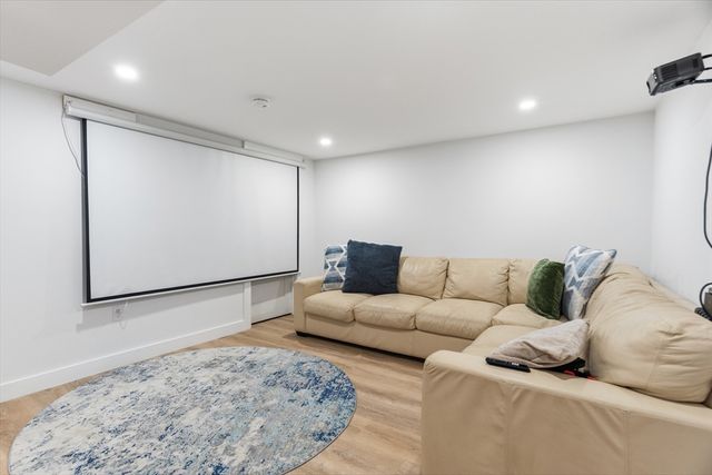 7 Circle Drive, Dover, MA 02030
