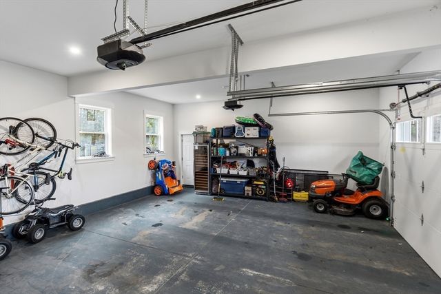 7 Circle Drive, Dover, MA 02030