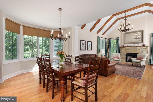 23 DERWENT DR, Princeton, NJ 08540