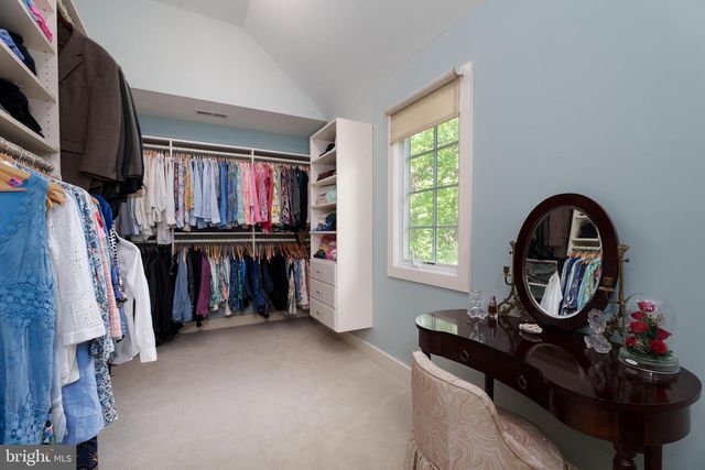 23 DERWENT DR, Princeton, NJ 08540
