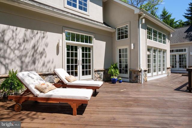 23 DERWENT DR, Princeton, NJ 08540