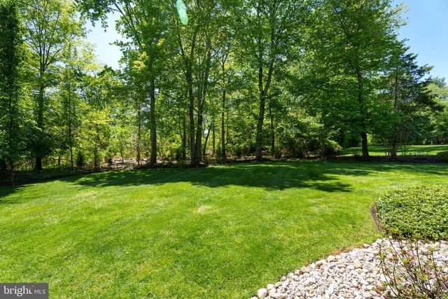 23 DERWENT DR, Princeton, NJ 08540
