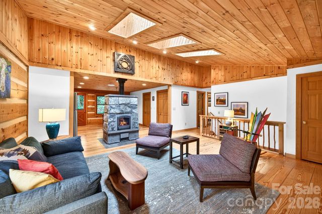 14 Weeping Cherry Forest Road, Fairview, NC 28730