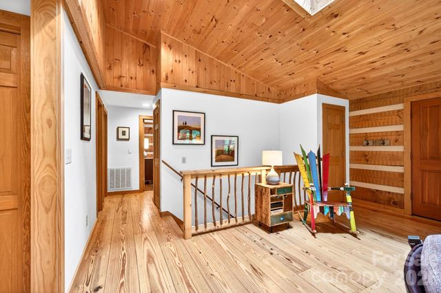 14 Weeping Cherry Forest Road, Fairview, NC 28730