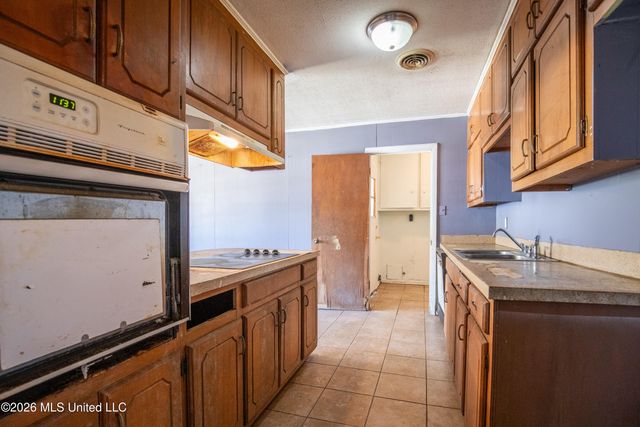 133 Montana Drive, Verona, MS 38801