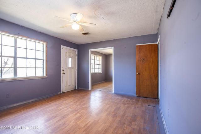 133 Montana Drive, Verona, MS 38801