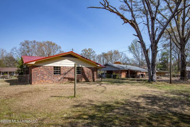 133 Montana Drive, Verona, MS 38801