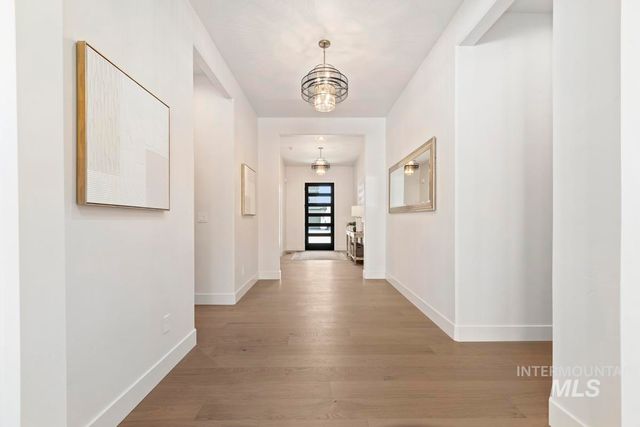 13567 N Ruffed Grouse Ct, Boise, ID 83714