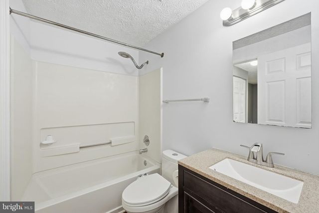 8511 KOLUDER CT, Lorton, VA 22079