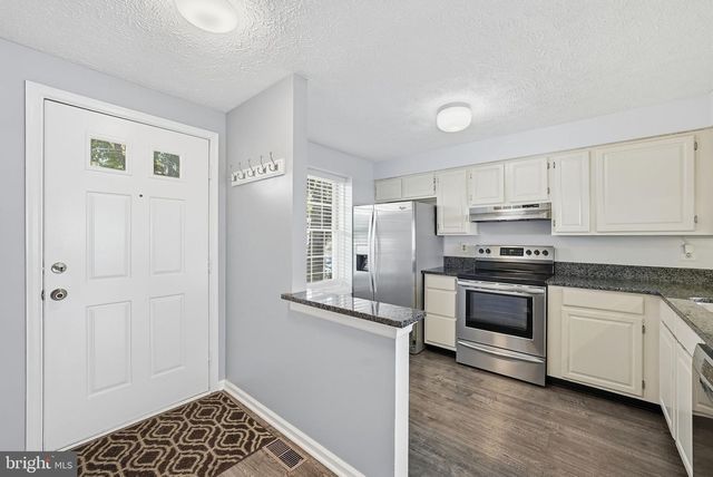 8511 KOLUDER CT, Lorton, VA 22079
